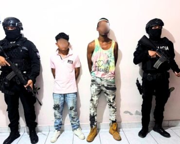 TRES APREHENDIDOS TRAS ENFRENTAMIENTO ENTRE POLICÍAS Y PRESUNTOS ASALTANTES EN SALINAS